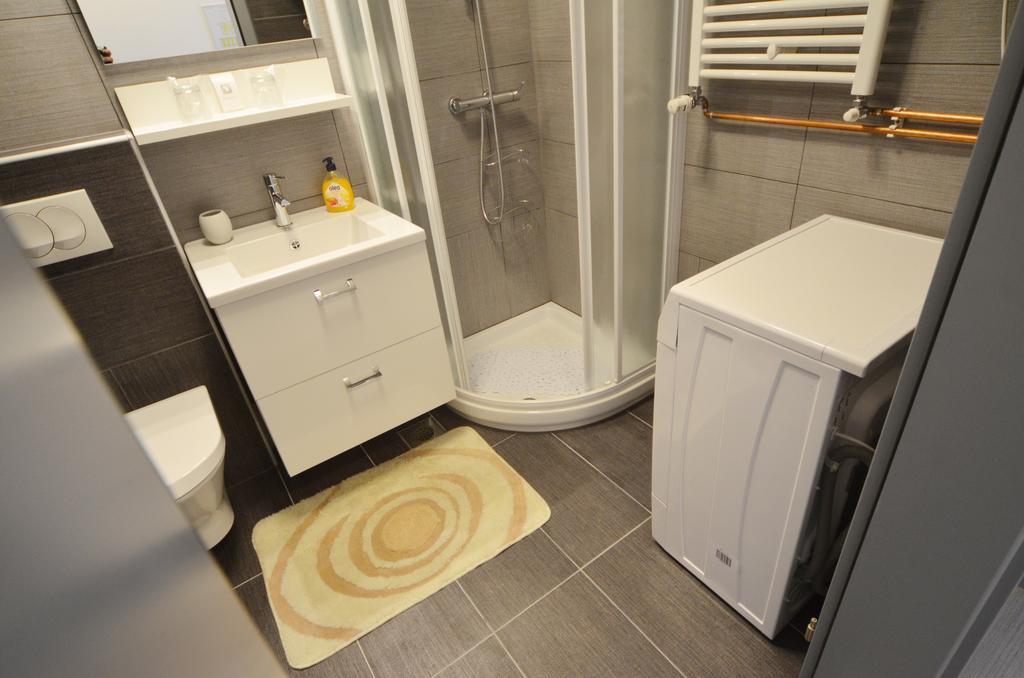Apartment Dina 52 로비니 외부 사진